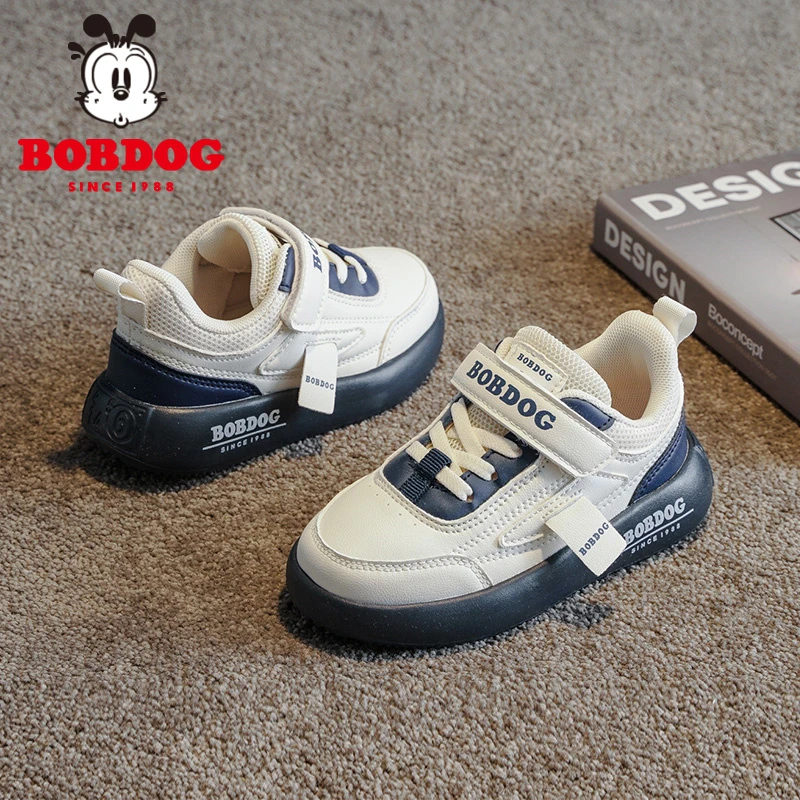 巴布豆小童鞋子2024宝宝新款皮面防水儿童板鞋轻便时尚百搭运动鞋