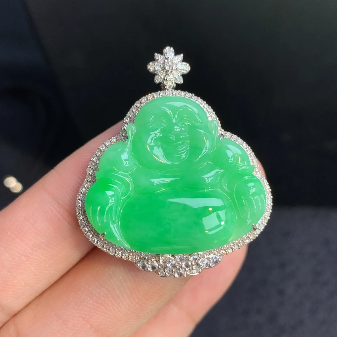 翡翠颈饰18K金镶嵌翡翠