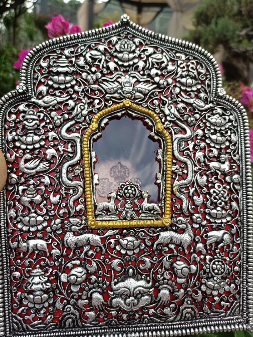 2023年藏族服饰配件佛箱材质白铜