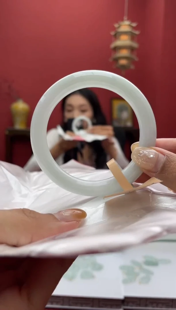 【闪购商品】翡翠手镯未镶嵌17手镯