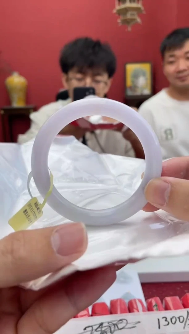 【闪购商品】翡翠手镯（圆镯）未镶嵌1手镯