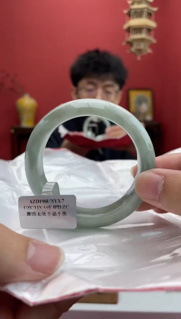 【闪购商品】翡翠手镯未镶嵌12手镯