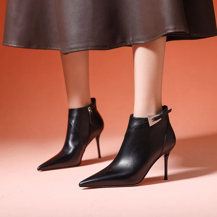 头层牛皮8.5公分 气质时尚百搭黑色细跟高跟尖头秋冬网红性感真皮