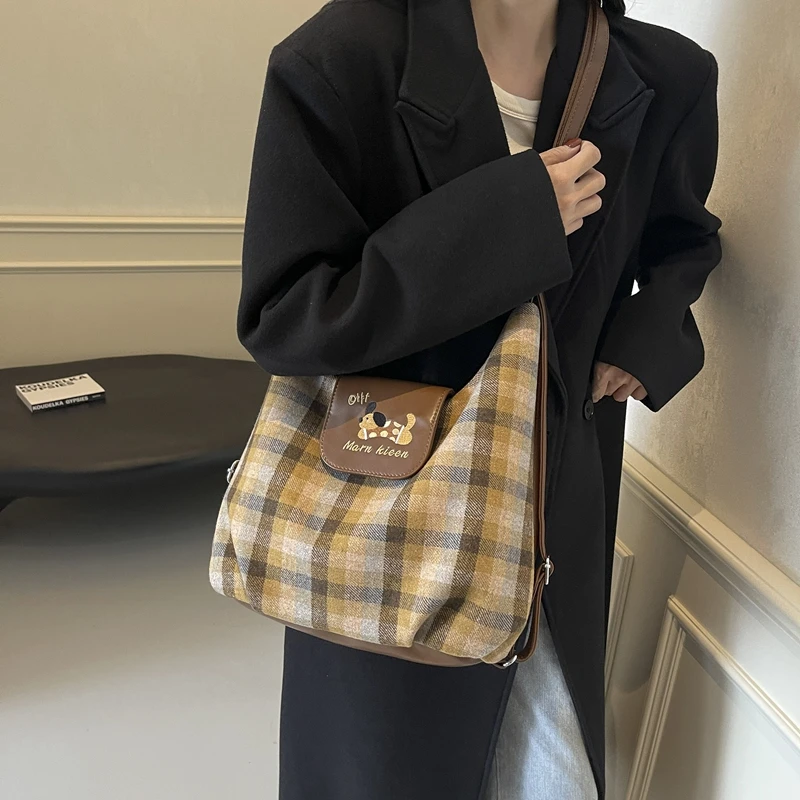 【缇奥】2024新款时尚轻奢百搭朝里女士单肩斜挎包7003波点