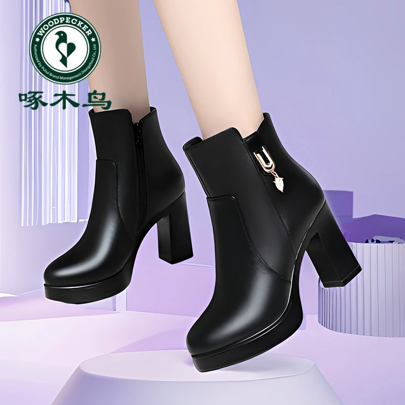 啄木鸟冬季软皮女靴新款加绒短靴女棉鞋妈妈高跟粗跟厚底马丁靴女
