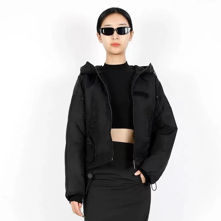 《金羽杰》Y22301007轻薄女款宽松机能夹克短款休闲时尚秋季羽绒服