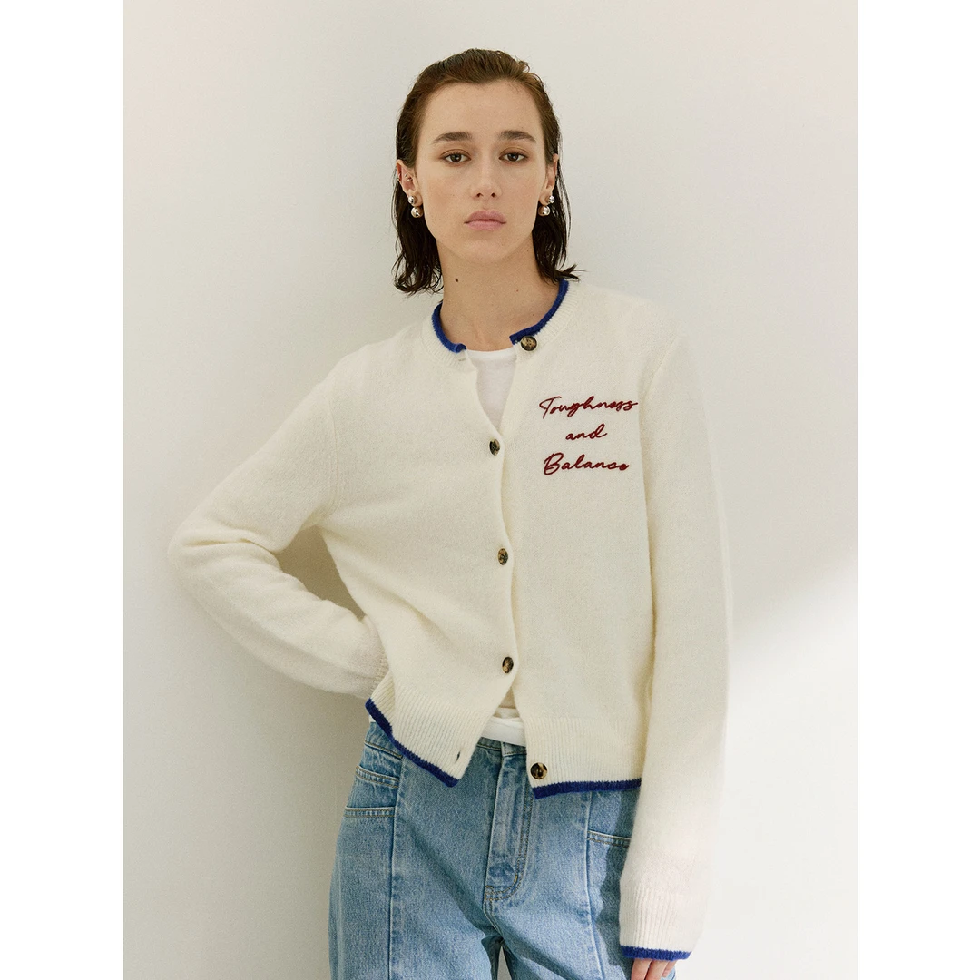 MARIUSMARIUS“新浪漫”佰搭宽松撞色边字母针织套头衫开衫