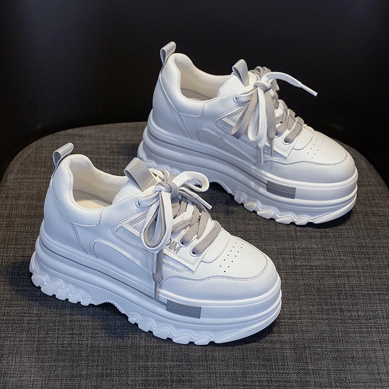 内增高小白鞋女2025新款春秋纯皮小个子松糕鞋厚底老爹鞋8cm女鞋