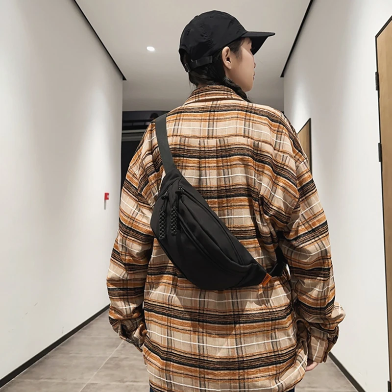 小包运动胸包男时尚斜挎包男款轻便挎包女多功能百搭肩包情侣背包