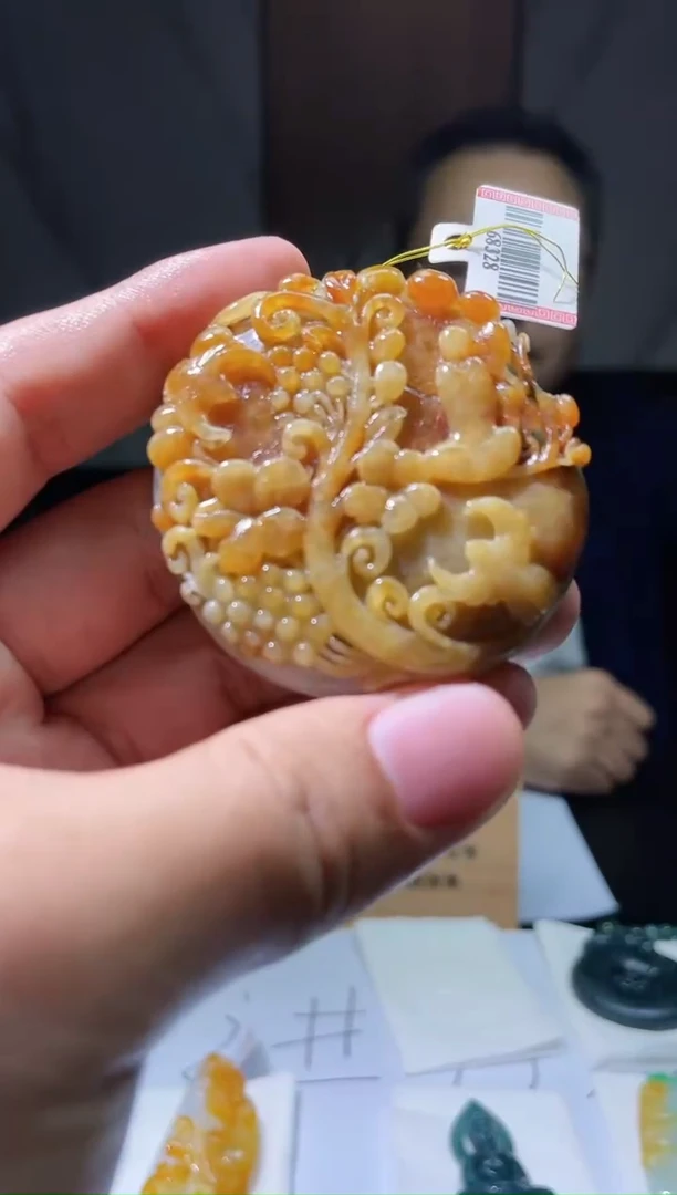 【闪购商品】定制翡翠未镶嵌36-毛货挂件需要抛光
