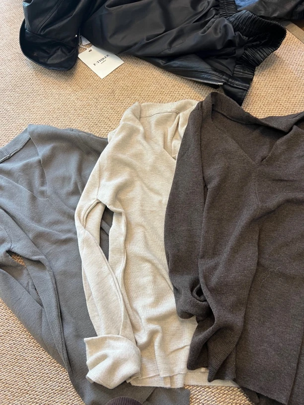 52 嘉 小众法式氛围感V领针织长袖宽松上衣显瘦