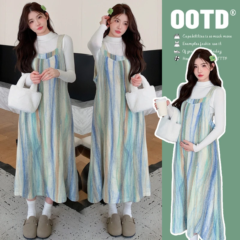 mimi~时尚新款孕妇装2024秋冬彩色条毛呢裙+显瘦打底衫