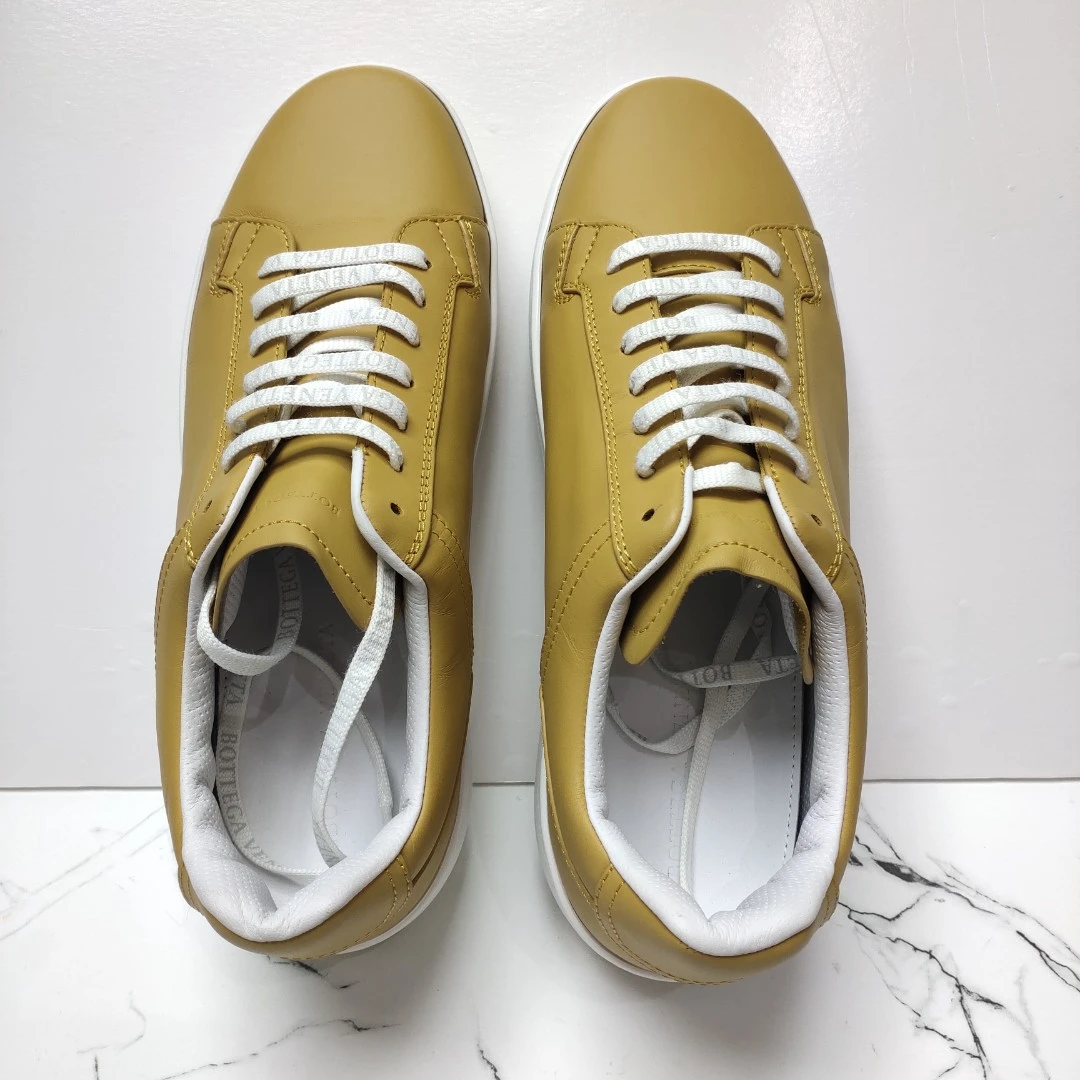 全新未使用 BOTTEGA VENETA/葆蝶家 黄色板鞋