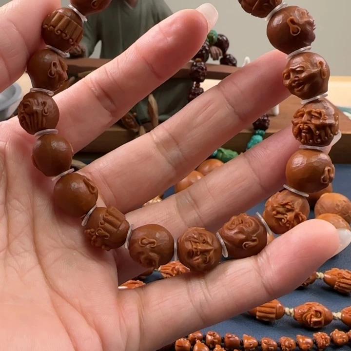 橄榄核核雕十八罗汉素林1.2