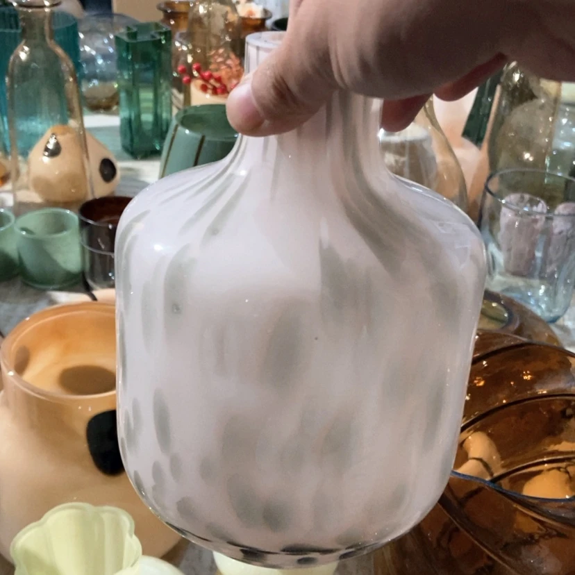 【闪购商品】粉色黑羽毛玻璃花瓶