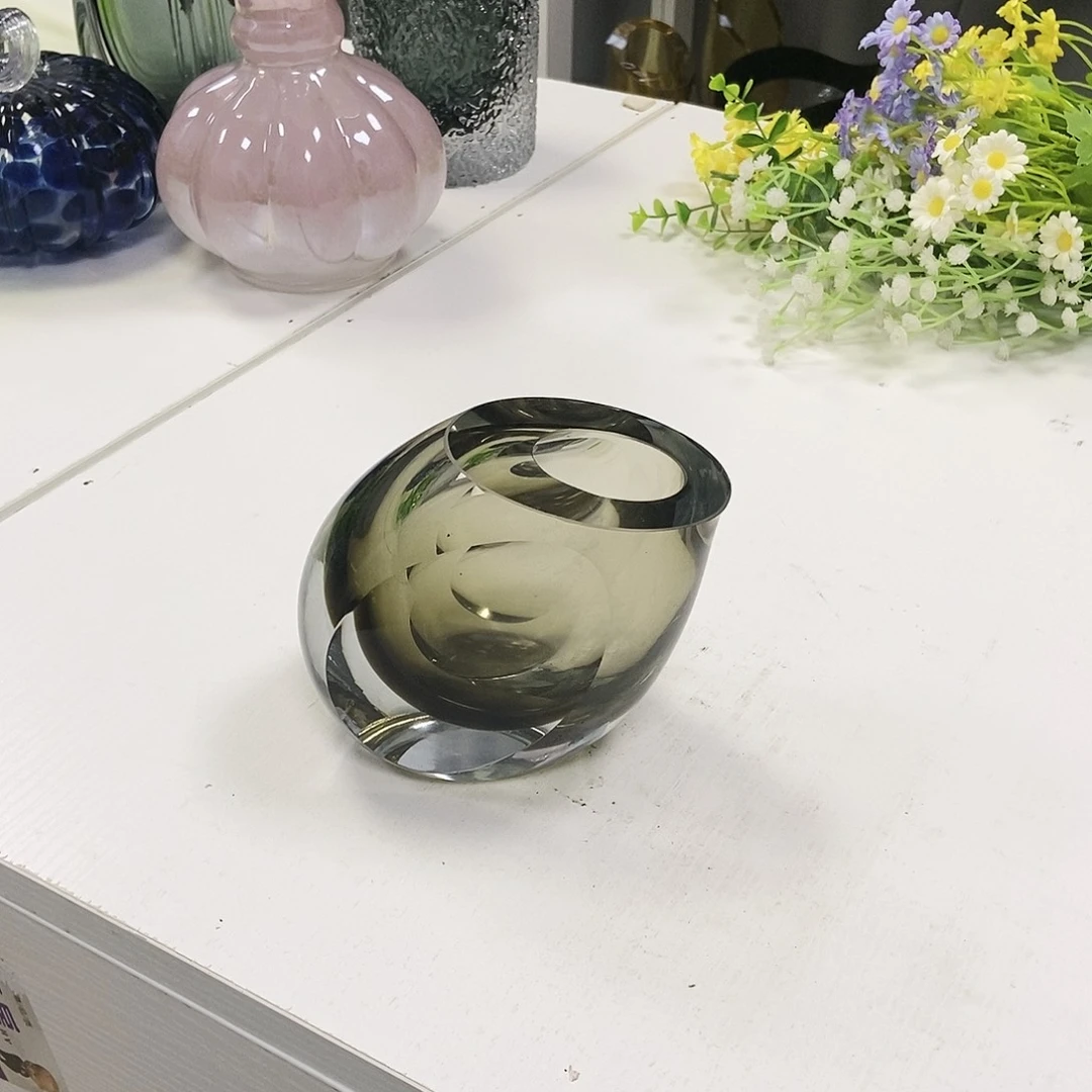 烟灰色琉璃花瓶摆件家居10