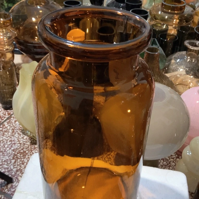 【闪购商品】茶色花瓶玻璃器皿