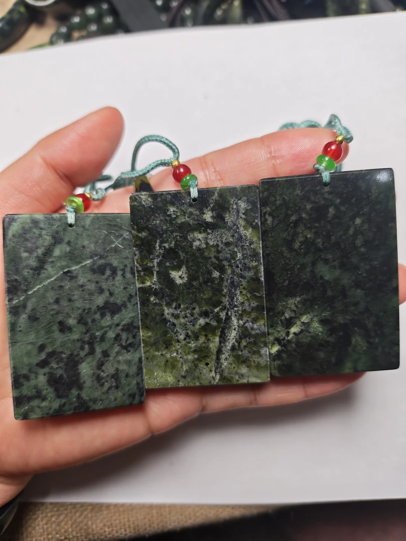 微瑕放漏 藏玉药王石无事牌 多样性发货 拍一发一 随机发