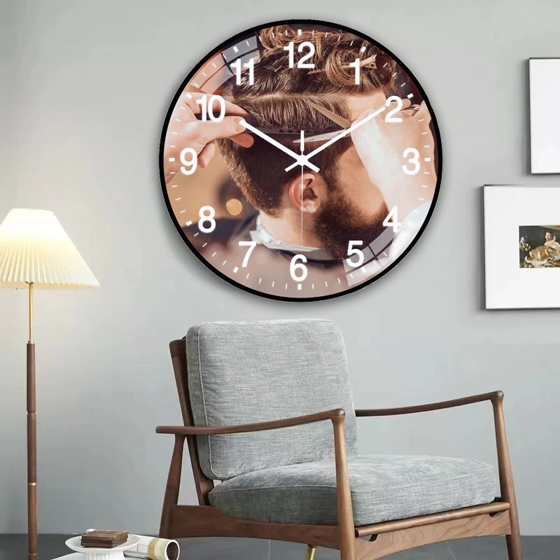《美甲美发》美发店美甲店专用创意挂钟理发店化妆间静音挂墙时钟
