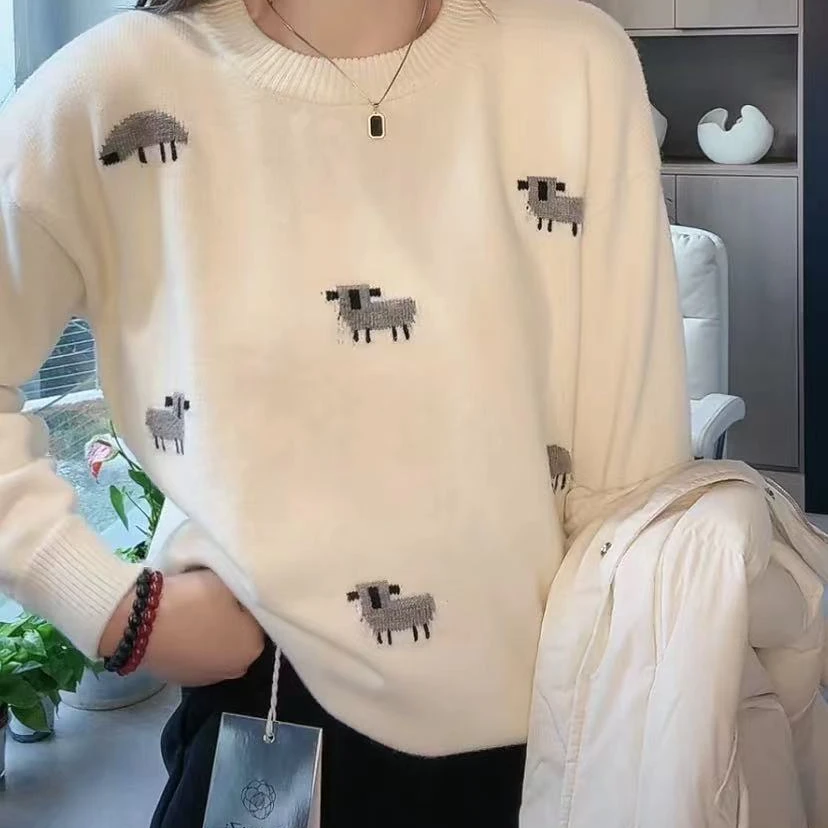 冬季新款时尚百搭提花卡通动圆领宽松显瘦女士毛衣针织衫