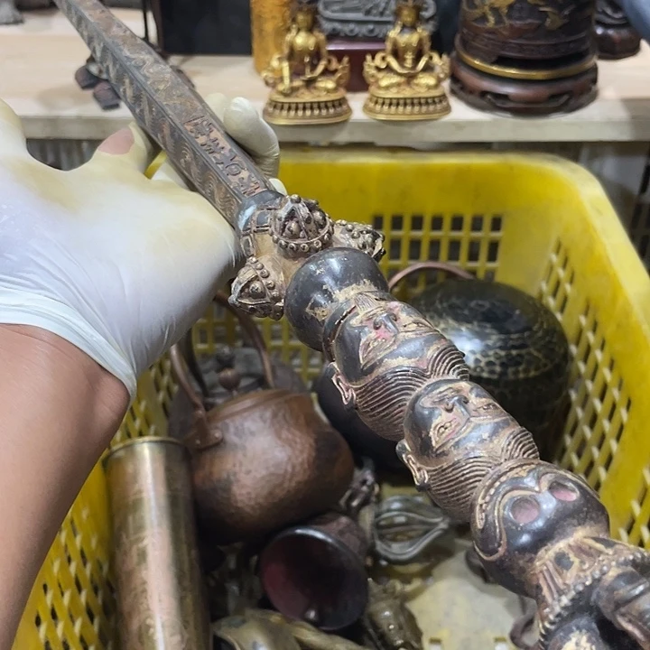 摆件Y***T瓷法器。 350