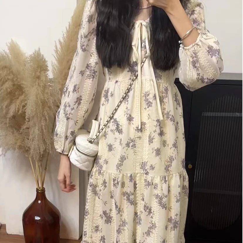 2024秋款上新复古温柔风宽松显瘦法式碎花长袖连衣裙