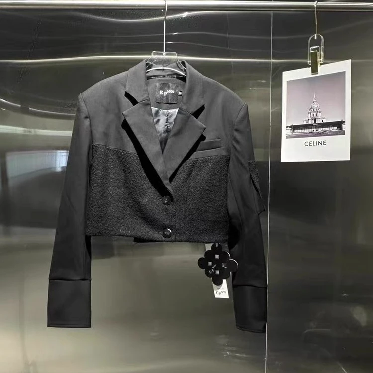 深圳MMOUHUO秋冬新款下摆拼毛呢休闲短装西装外套