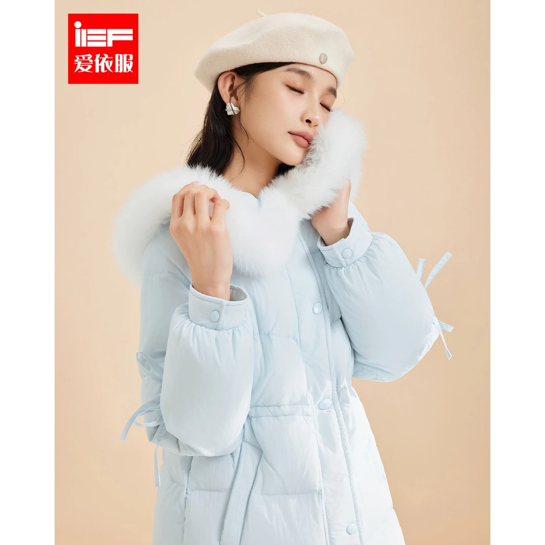IEF/爱依服2025新款冬季气质修身设计感娃娃领毛边羽绒服外套女