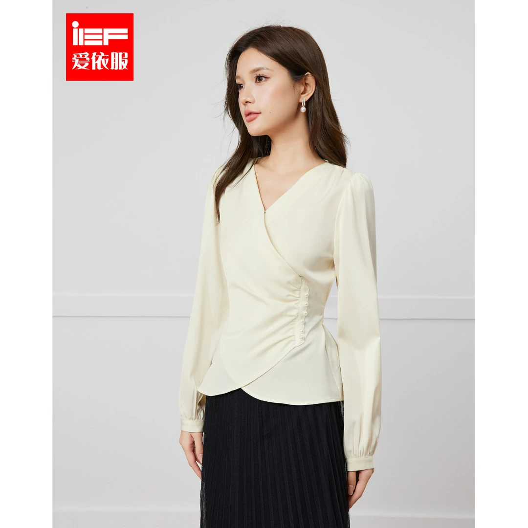 IEF/爱依服2025秋季新款时尚法式气质V领显瘦简约优雅百搭上衣