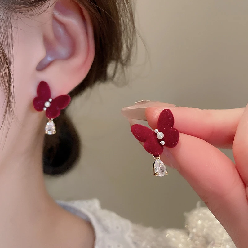 合金仿珍珠耳饰 浮蝶少女~显白植绒酒红蝴蝶珠珠水滴耳环气质耳钉