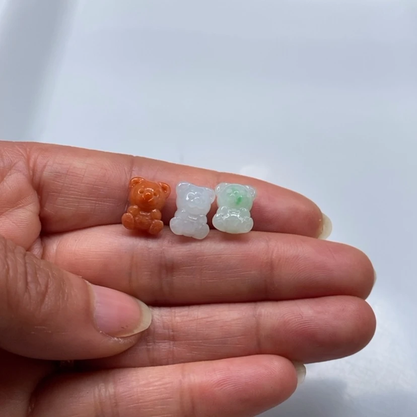 【闪购商品】翡翠散熊3个未镶嵌