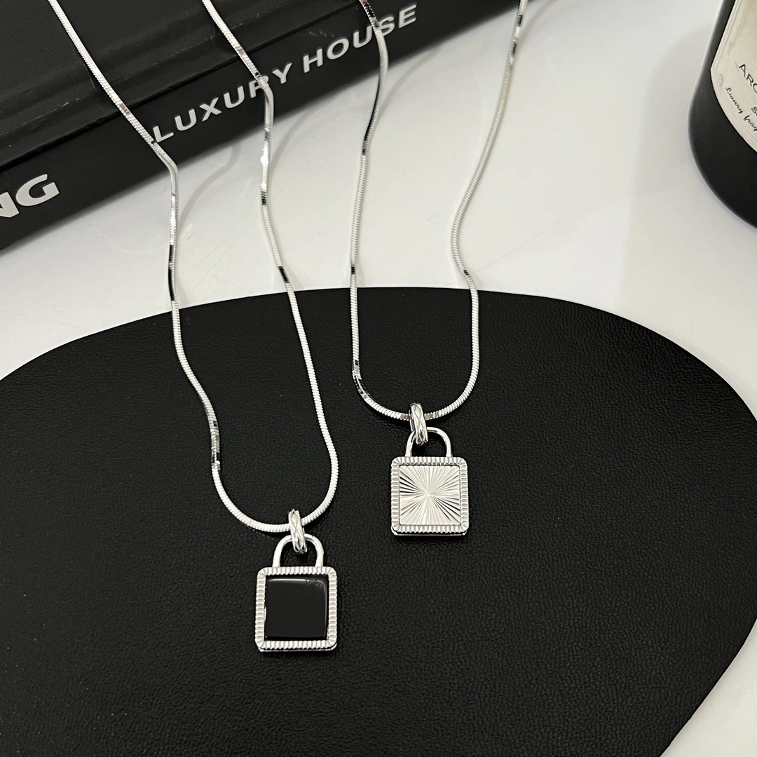 坠链均925银 《柏林少女》时尚小众冷淡风AB版双面锁包吊坠纯银项链