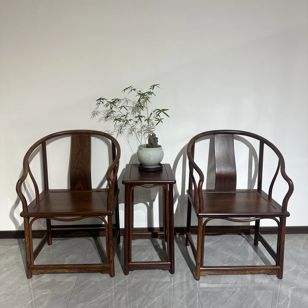 明式安思远款垂手椅