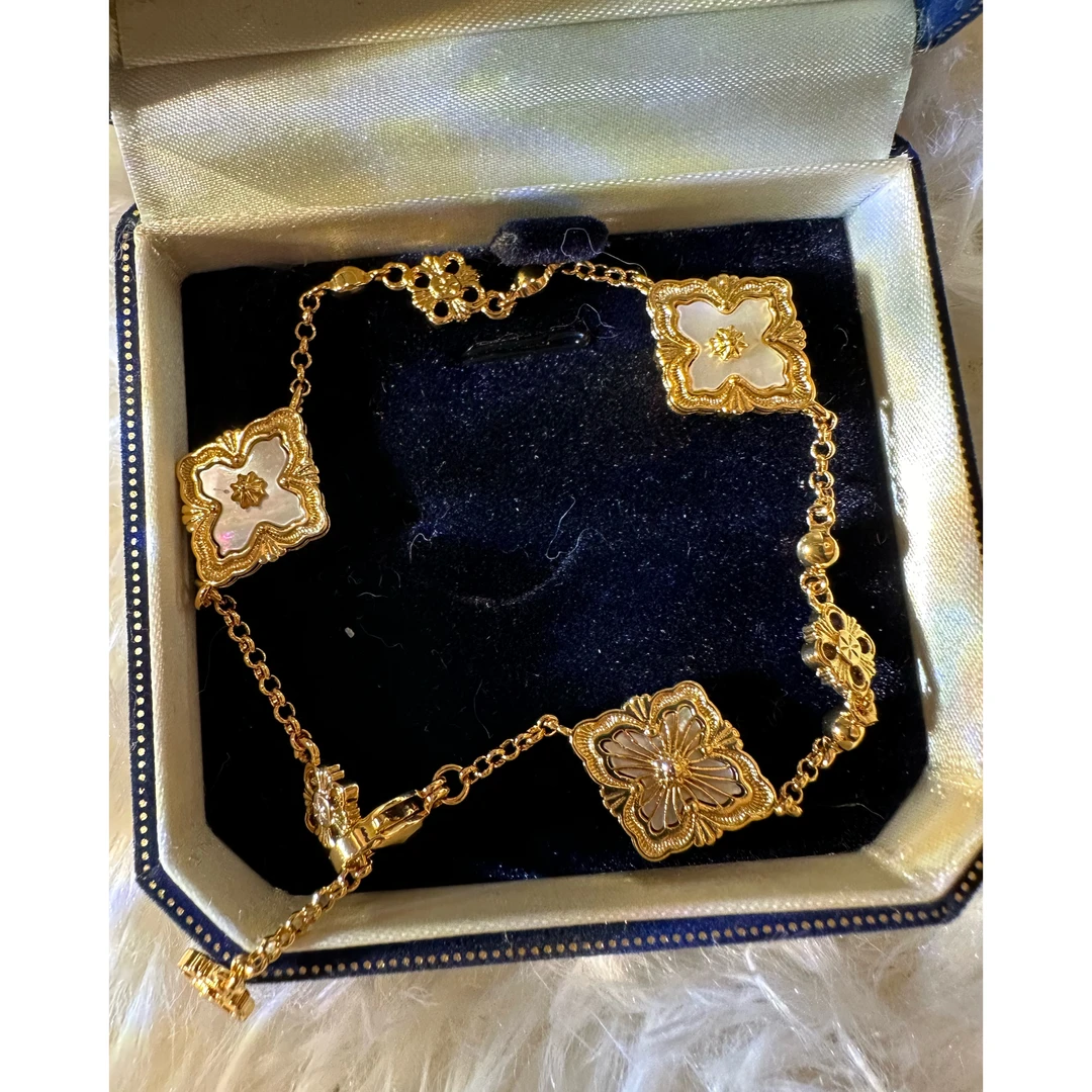 铜合金珐琅手链 时尚气质白贝菱花珐琅手链 P0451