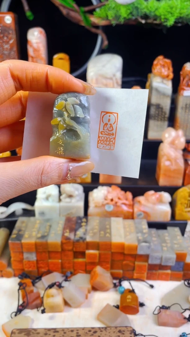 【闪购商品】云南石印石手工篆刻《佛造像》