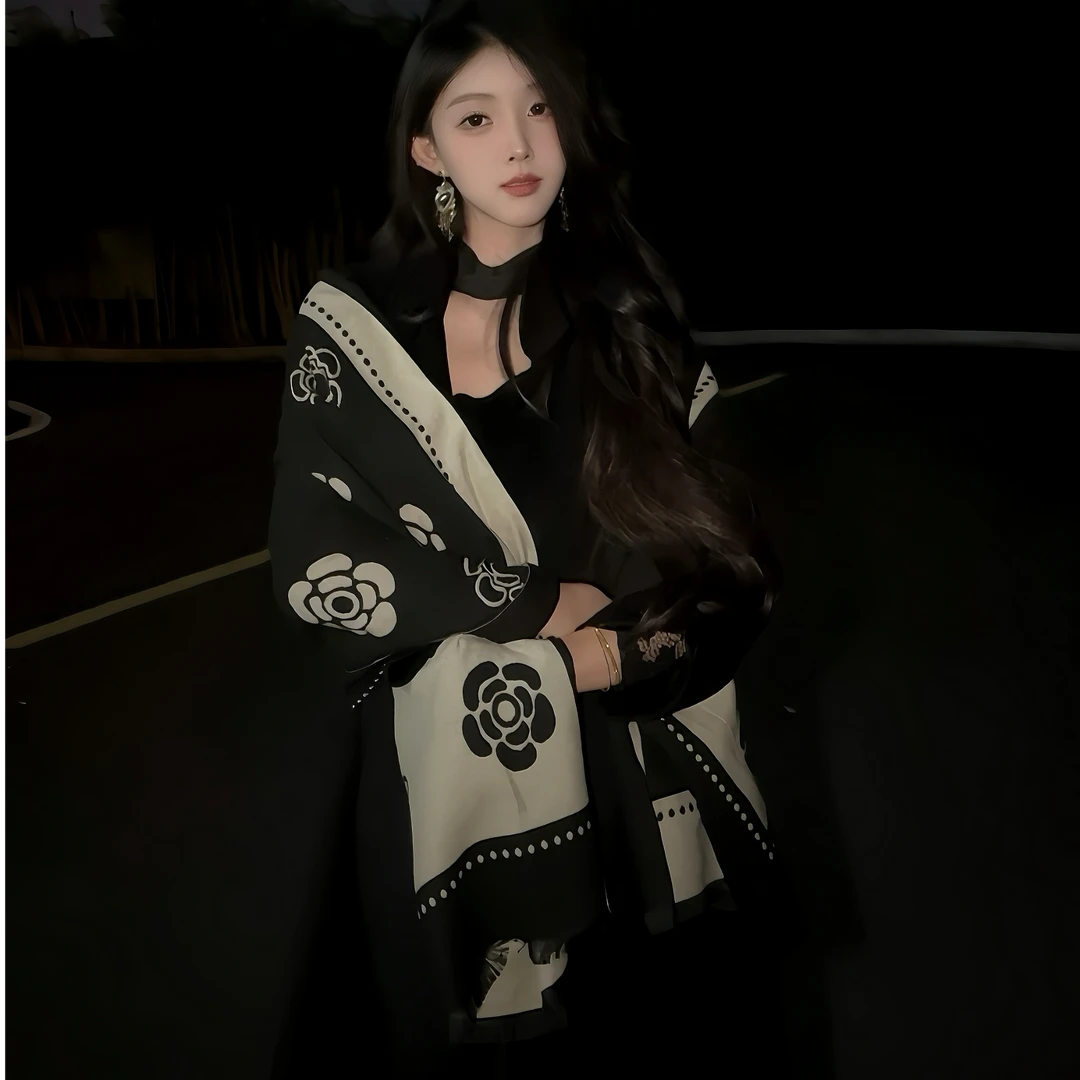 爆款山茶花围巾女士装饰双面披肩长款提花时尚百搭保暖围脖