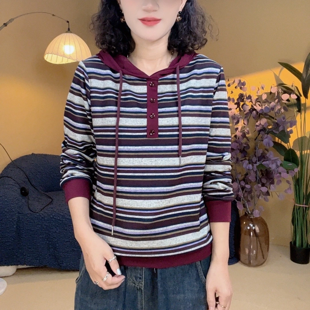 9806女士新款时尚条纹下显瘦遮肉针织长袖连帽上衣
