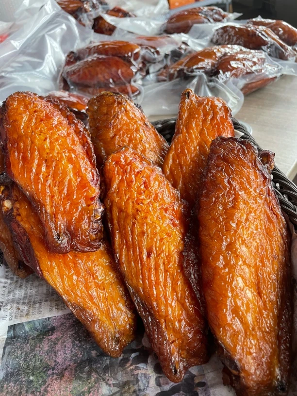 湖南特产火烤烟熏火鸡翅