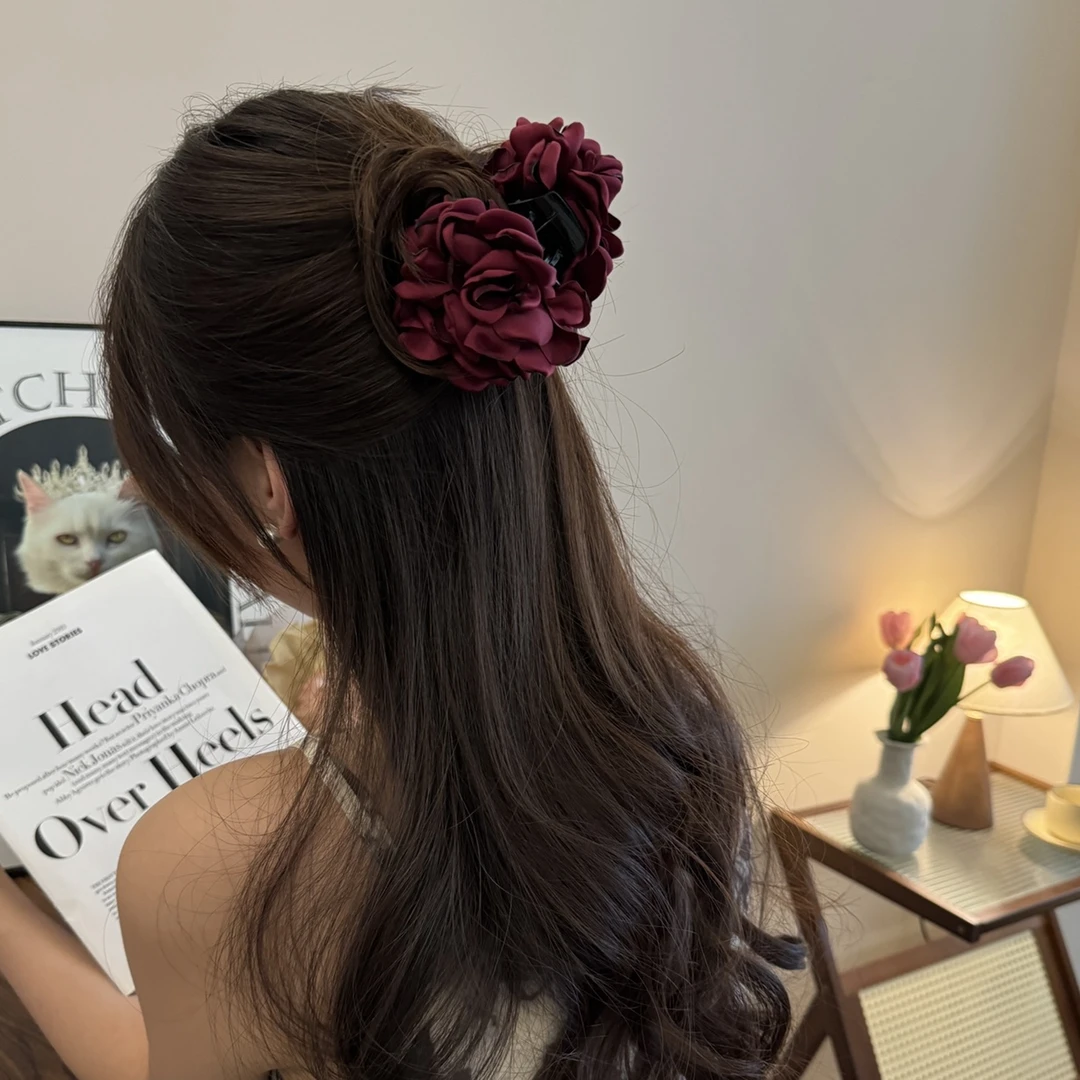 本季新宠~立体缎面玫瑰花抓夹手作烫边山茶花发夹法式慵懒感发卡