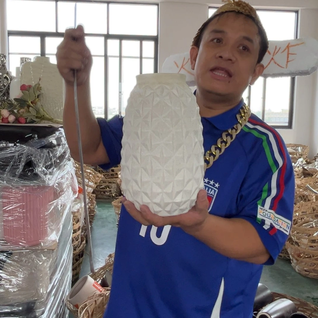 摆件74 号高中低温陶瓷工艺饰品(微瑕)