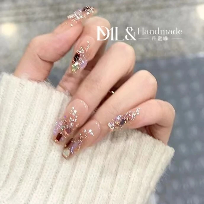 丹蜜琳 【 美拉德】  高奢级手工穿戴美甲 气质风