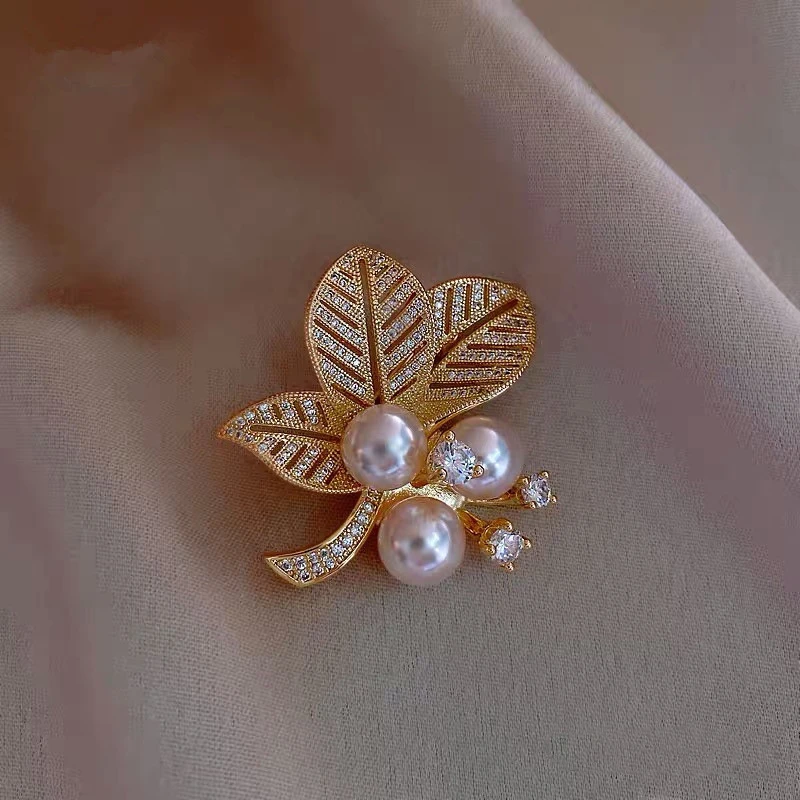 合金仿珍珠胸针 银杏叶胸针韩版别针防走光胸花女式花朵领饰