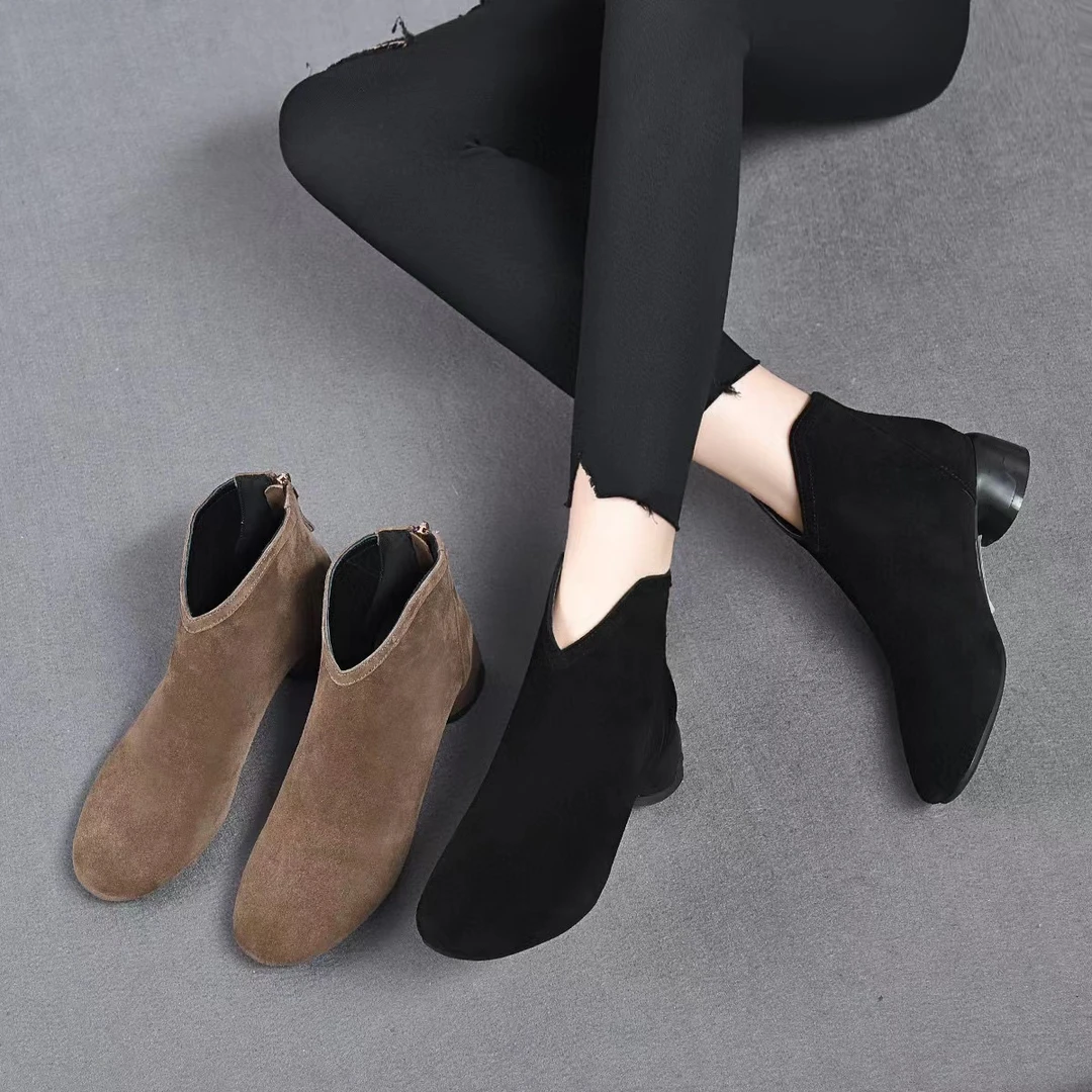 2025爆款洋气短靴女韩版粗跟圆头踝靴女秋冬真皮低跟时装靴女加绒