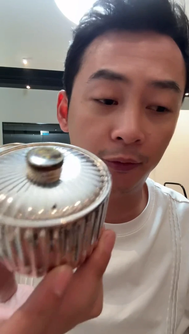 【闪购商品】呆坐 菊瓣纹大漆宝瓶壶·黑金