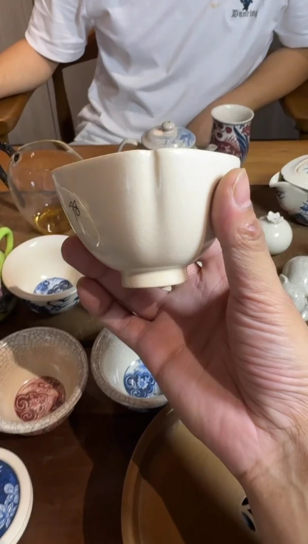 【闪购商品】草木灰四方杯-----------