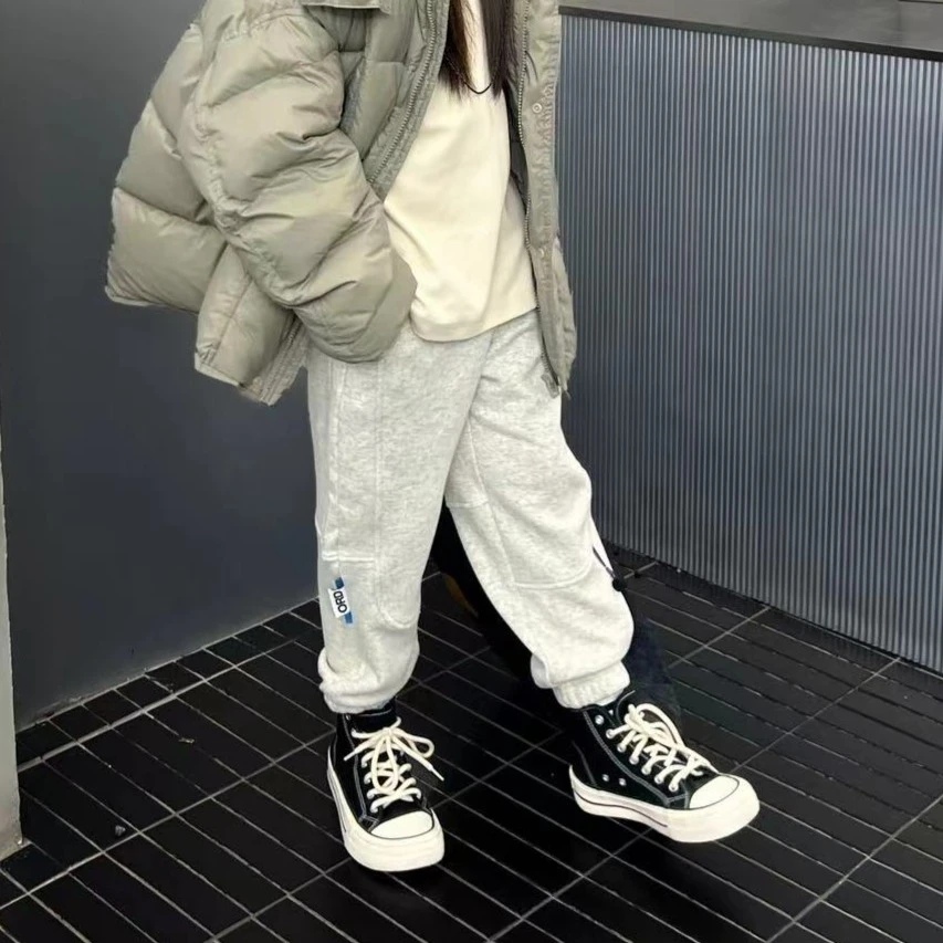 冬季新款男女童加绒卫裤秋冬舒适宽松休闲裤户外过冬加厚保暖