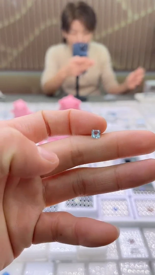 【闪购商品】托帕石裸石未镶嵌1