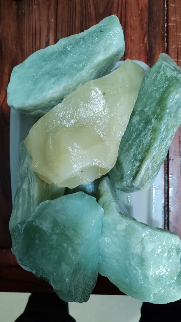 天然岫玉原石手把石多样性随机发货一块