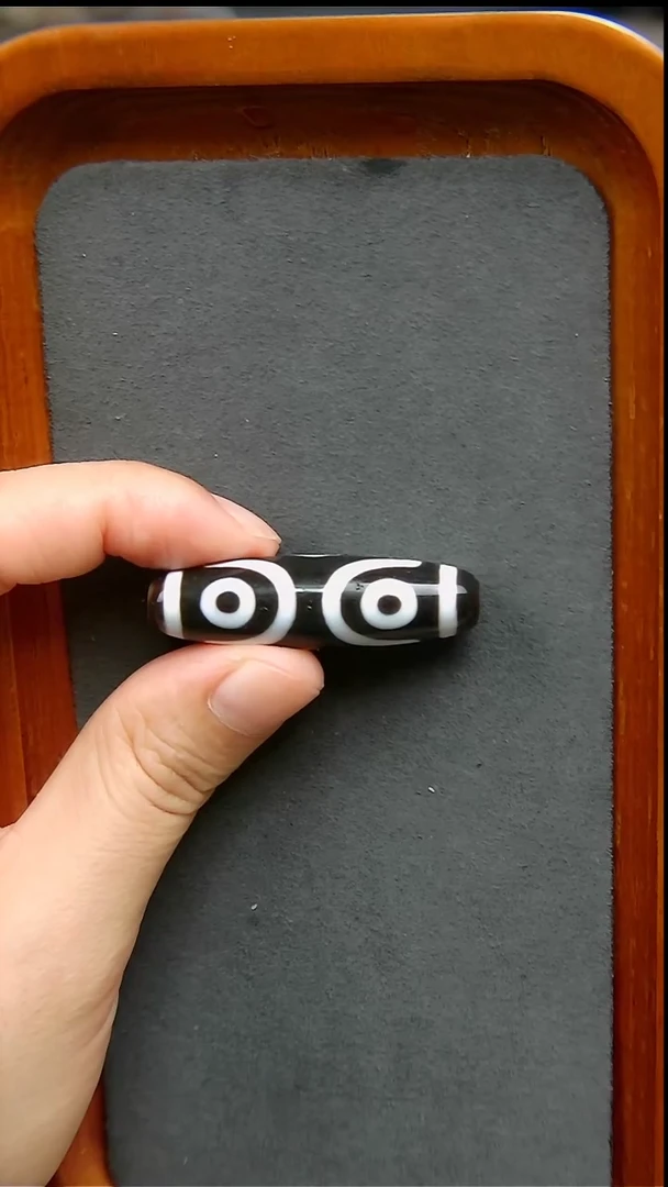 【闪购商品】玛瑙/玉髓珠宝半成品未镶嵌老钟高货极黑白三眼11.8*42