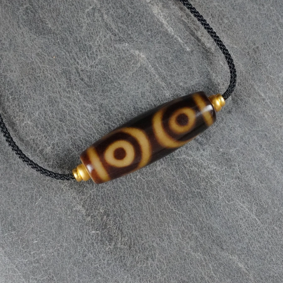 天缘老厂长黑金宝盖三眼玛瑙38*13左右